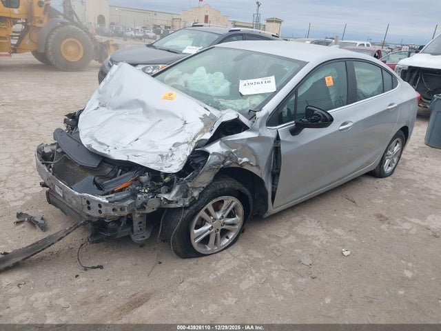 Chevrolet Cruze Lt Auto 2018 1G1BE5SM7J7196608 Image 2