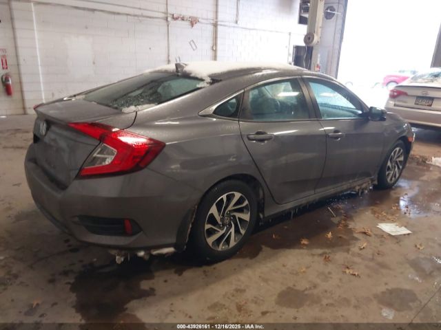 2018 HONDA CIVIC 19XFC2F7XJE002512 Photo 3