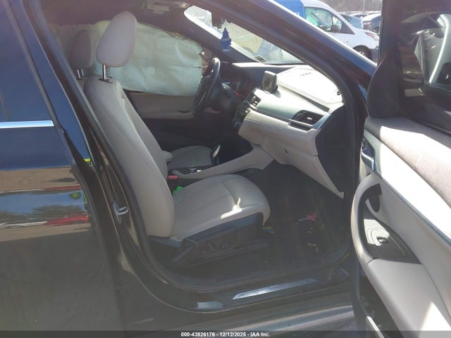 2021 BMW X1 WBXJG9C0XM5T72442 Photo 4