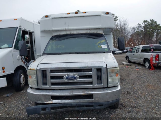 43926205 :رقم المزاد ، 1FDFE4FL3ADA34797 vin ، 2010 Ford E-450 Cutaway مزاد بيع