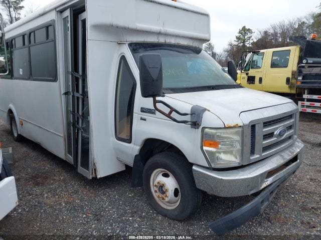 43926205 :رقم المزاد ، 1FDFE4FL3ADA34797 vin ، 2010 Ford E-450 Cutaway مزاد بيع