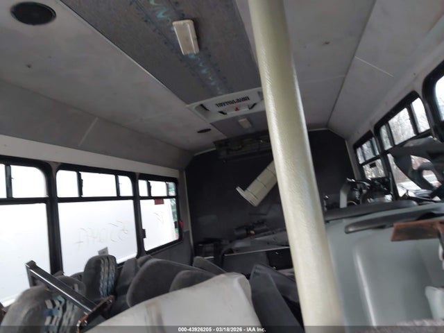 43926205 :رقم المزاد ، 1FDFE4FL3ADA34797 vin ، 2010 Ford E-450 Cutaway مزاد بيع