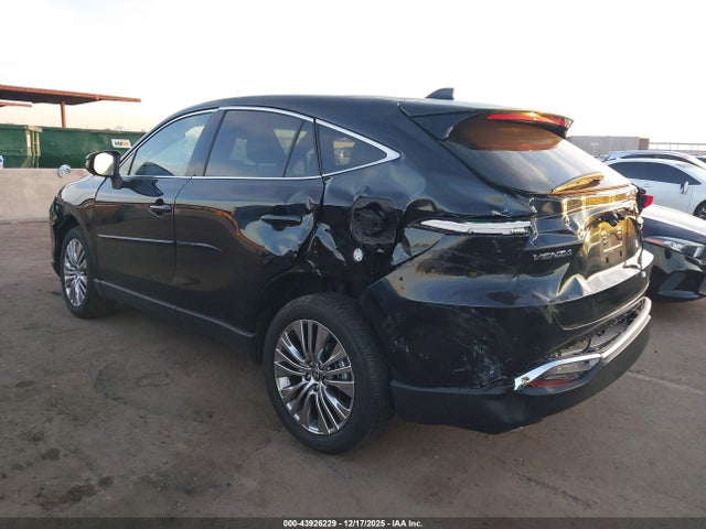 Toyota Venza Limited 2024 JTEAAAAH0RJ187643 Image 3