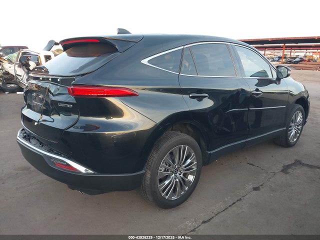 Toyota Venza Limited 2024 JTEAAAAH0RJ187643 Image 4