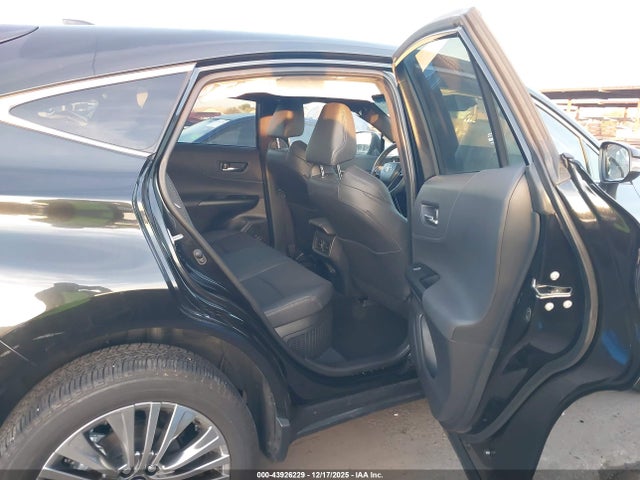 Toyota Venza Limited 2024 JTEAAAAH0RJ187643 Image 8