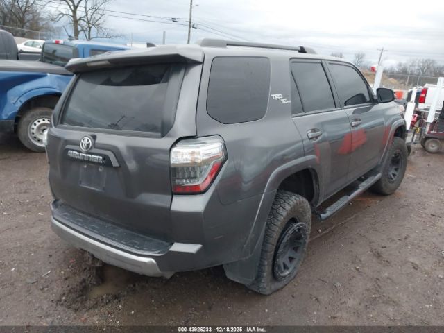 2019 TOYOTA 4RUNNER JTEBU5JR3K5649834 Photo 3