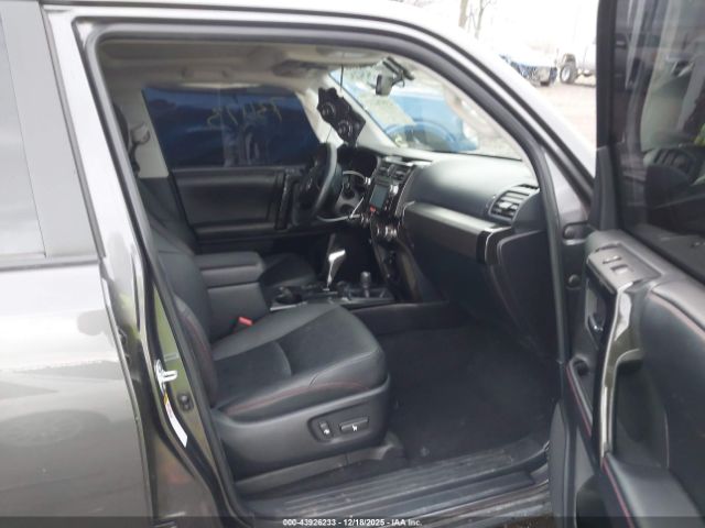 2019 TOYOTA 4RUNNER JTEBU5JR3K5649834 Photo 4