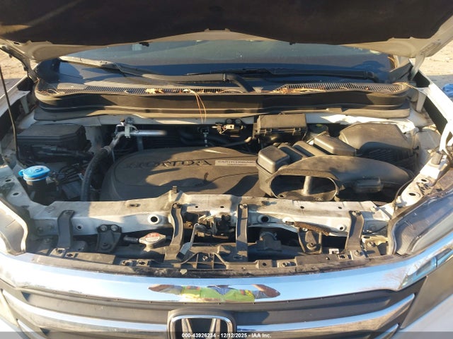 2016 HONDA PILOT 5FNYF5H3XGB011869 Photo 9