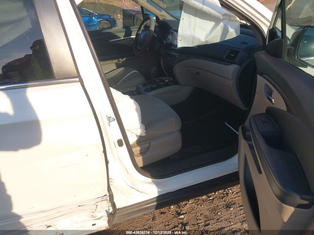 2016 HONDA PILOT 5FNYF5H3XGB011869 Photo 4