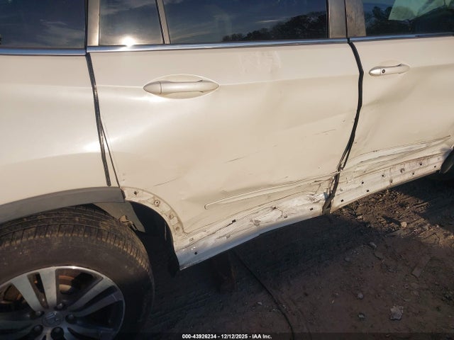2016 HONDA PILOT 5FNYF5H3XGB011869 Photo 5