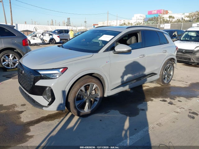 2023 AUDI Q4 E-TRON WA1L2BFZ8PP002633 Photo 1