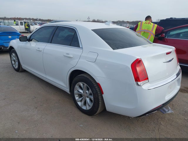 Продажа на аукционе авто 2023 Chrysler 300 Touring, vin: 2C3CCAAG3PH707562, номер лота: 43926341
