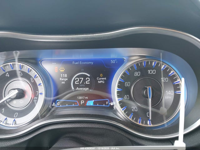 Продажа на аукционе авто 2023 Chrysler 300 Touring, vin: 2C3CCAAG3PH707562, номер лота: 43926341