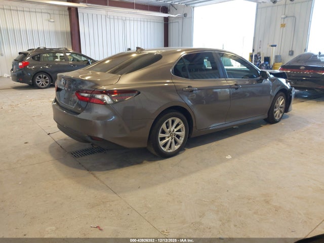 Toyota CAMRY LE 2023 4T1C11AK9PU785908 Image 4