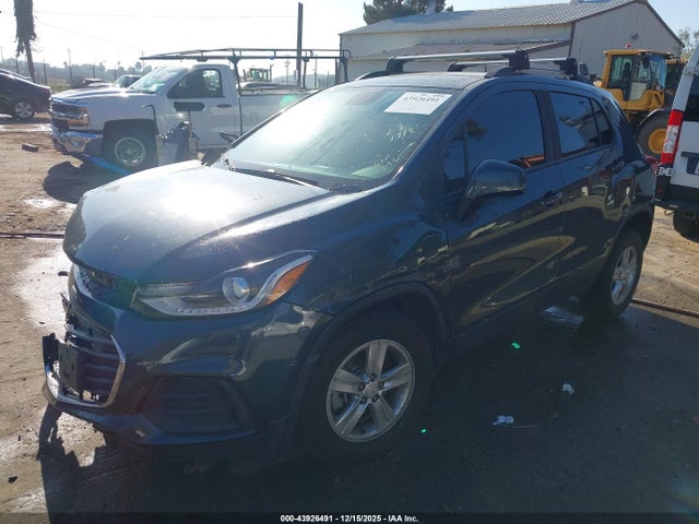 Chevrolet Trax Awd Lt 2022 KL7CJPSM7NB557192 Image 2