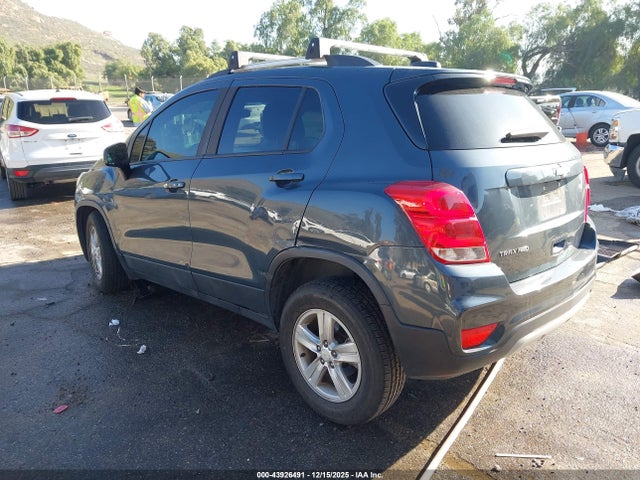 Chevrolet Trax Awd Lt 2022 KL7CJPSM7NB557192 Image 3