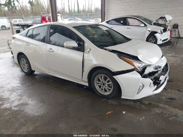 2018 TOYOTA PRIUS JTDKBRFU3J3072358