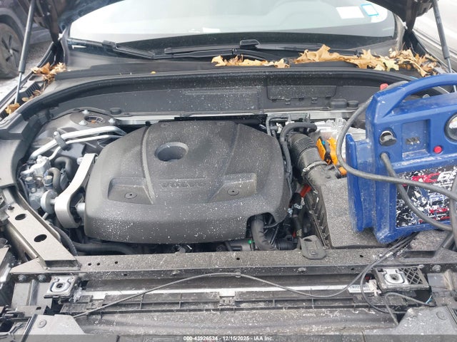 2024 VOLVO XC60 RECHARGE PLUG-IN HYBRID YV4H60DL3R1924216 Photo 9