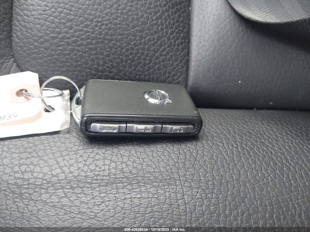 2024 VOLVO XC60 RECHARGE PLUG-IN HYBRID YV4H60DL3R1924216 Photo 10