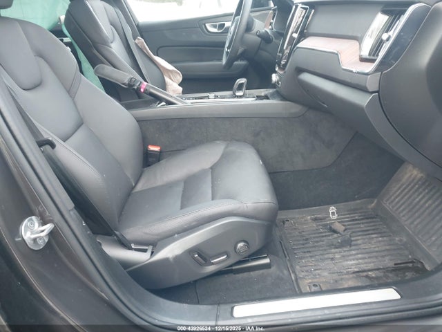 2024 VOLVO XC60 RECHARGE PLUG-IN HYBRID YV4H60DL3R1924216 Photo 4