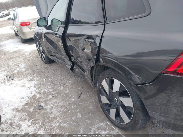 2024 VOLVO XC60 RECHARGE PLUG-IN HYBRID YV4H60DL3R1924216 Photo 5