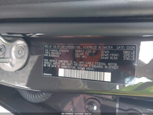 2024 VOLVO XC60 RECHARGE PLUG-IN HYBRID YV4H60DL3R1924216 Photo 8