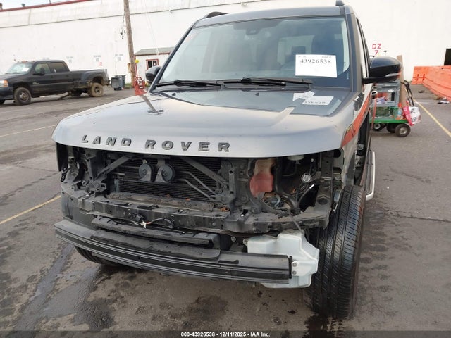 Land Rover LR4 2016 SALAG2V67GA831095 Image 6