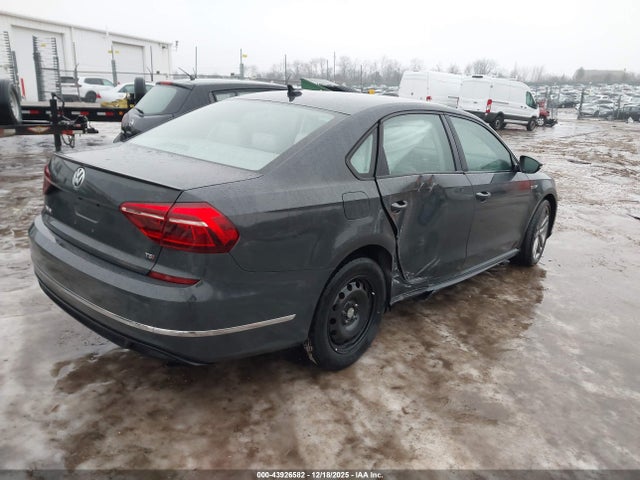 2018 Volkswagen Passat 2.0t R-line/2.0t S მანქანა იყიდება აუქციონზე, vin: 1VWAA7A33JC019206, აუქციონის ნომერი: 43926582