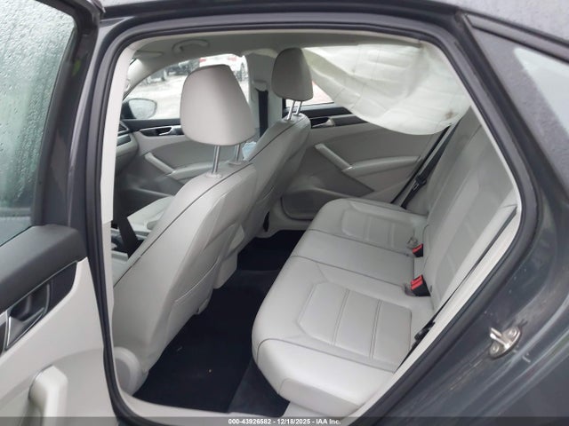 2018 Volkswagen Passat 2.0t R-line/2.0t S მანქანა იყიდება აუქციონზე, vin: 1VWAA7A33JC019206, აუქციონის ნომერი: 43926582