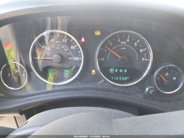 1C4BJWDG9FL570182 Jeep Wrangler Unlimited Sport