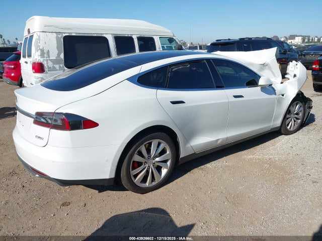 Aukcja sprzedaży 2015 Tesla Model S 85d/p85d, vin: 5YJSA1E4XFF105274, numer aukcji: 43926602