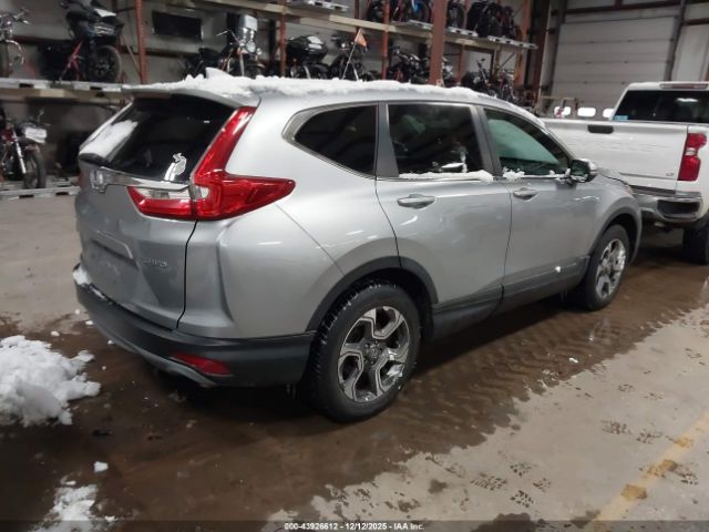 2018 HONDA CR-V 7FARW2H56JE028619 Photo 3