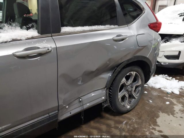 2018 HONDA CR-V 7FARW2H56JE028619 Photo 5