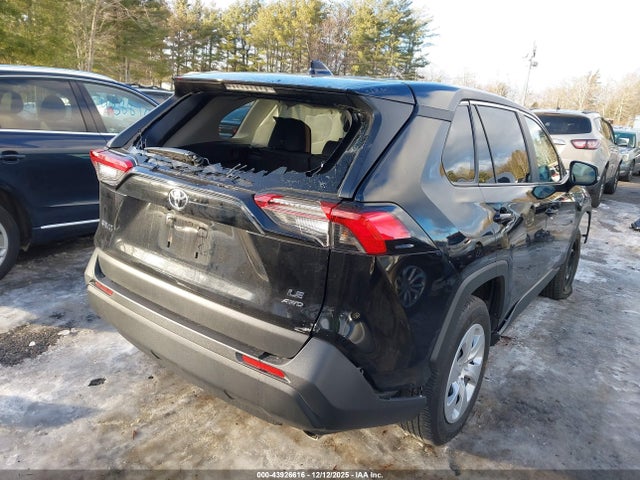 2T3G1RFV3RC467829 Toyota RAV4 LE