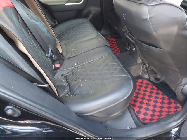 2T3G1RFV3RC467829 Toyota RAV4 LE