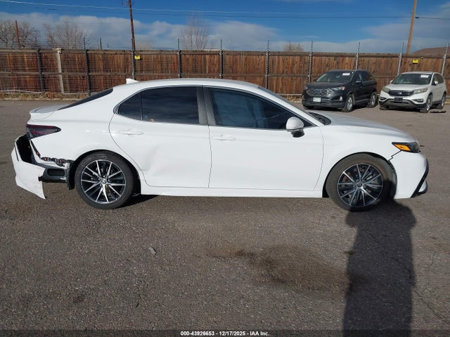 4T1G11BK8PU082073 Toyota Camry Se Awd