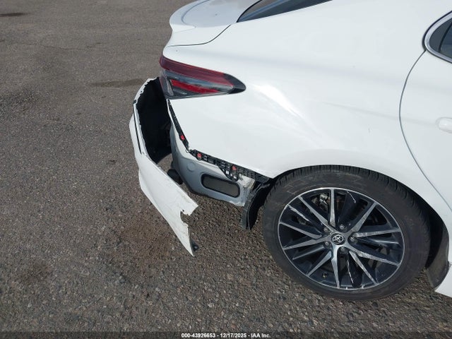 4T1G11BK8PU082073 Toyota Camry Se Awd