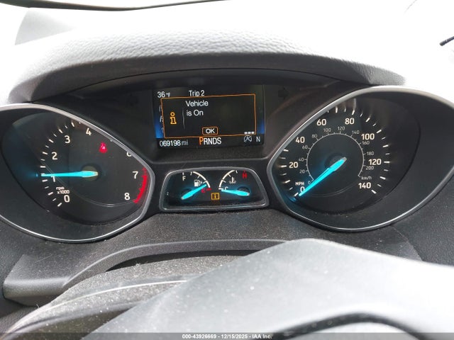 43926669 :رقم المزاد ، 1FMCU9HDXKUC32335 vin ، 2019 Ford Escape Sel مزاد بيع