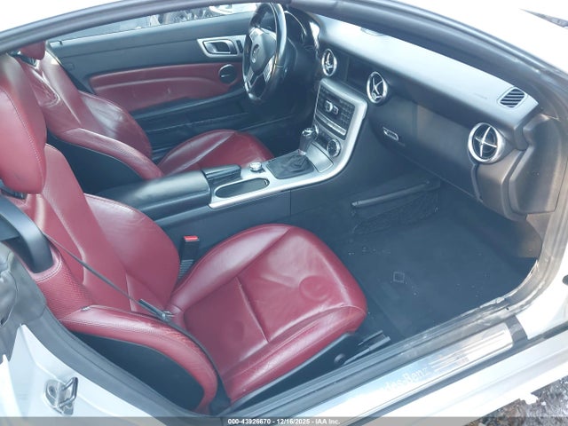 2013 MERCEDES-BENZ SLK 250 WDDPK4HA1DF059743 Photo 4