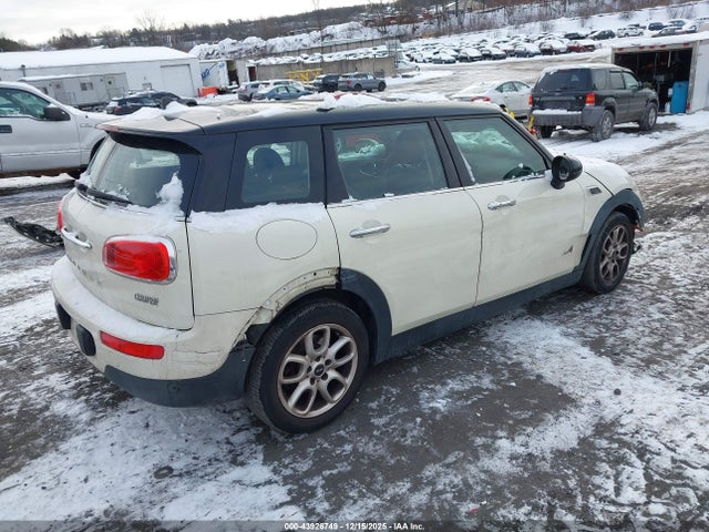 43926749 :رقم المزاد ، WMWLU1C54H2F27599 vin ، 2017 Mini Clubman Cooper مزاد بيع