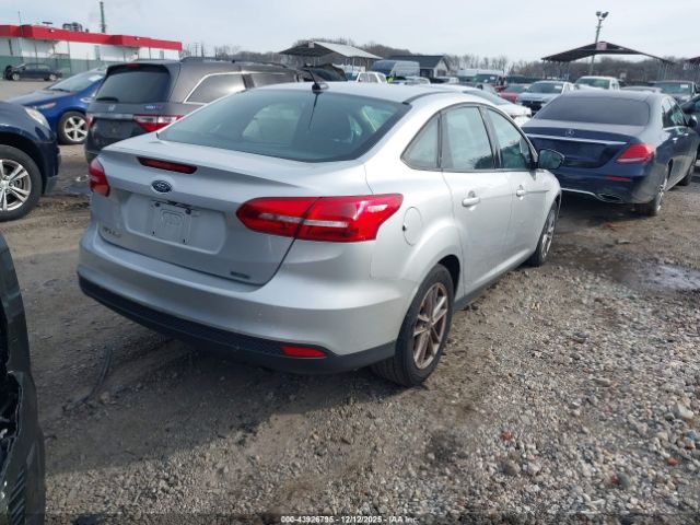 2018 FORD FOCUS 1FADP3FE2JL318614 Photo 3