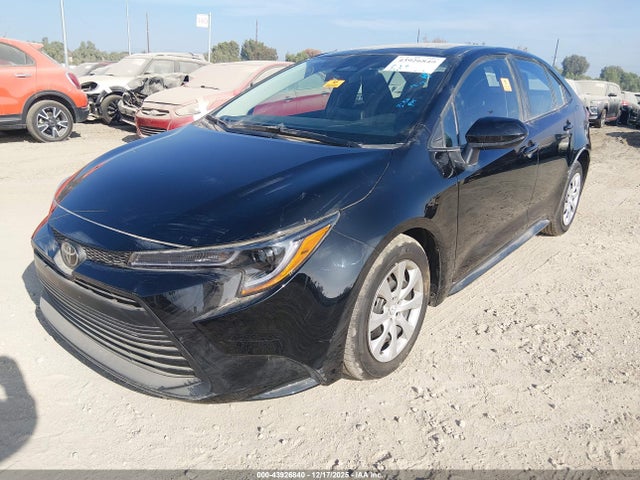 Toyota COROLLA LE 2025 5YFB4MDEXSP292937 Image 2