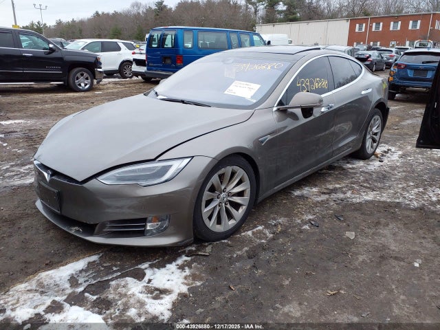 2016 TESLA MODEL S 5YJSA1E22GF142450 Photo 1