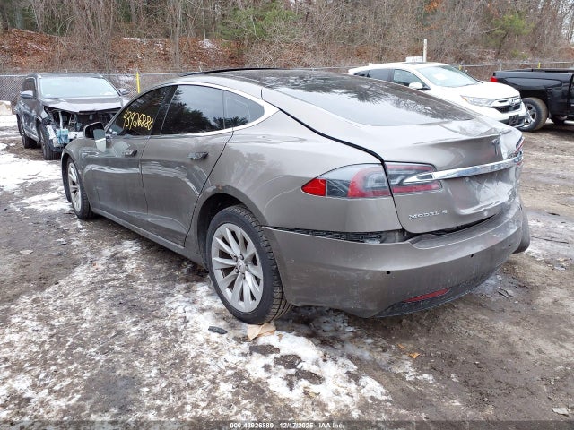 2016 TESLA MODEL S 5YJSA1E22GF142450 Photo 2