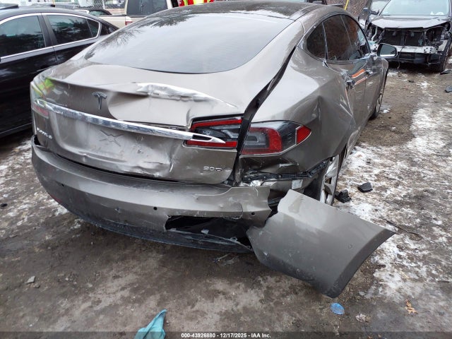 2016 TESLA MODEL S 5YJSA1E22GF142450 Photo 5