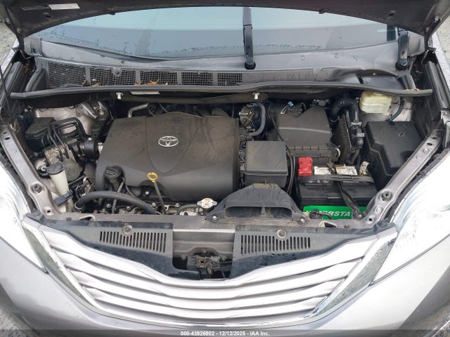Toyota Sienna Xle 7 Passenger 2017 5TDDZ3DC0HS146808 Image 10