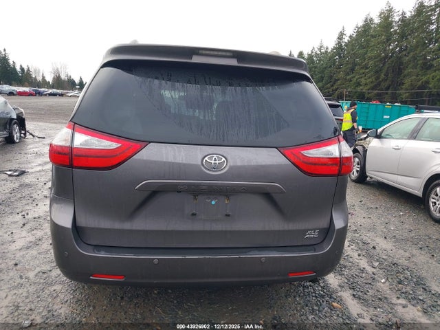 Toyota Sienna Xle 7 Passenger 2017 5TDDZ3DC0HS146808 Image 16