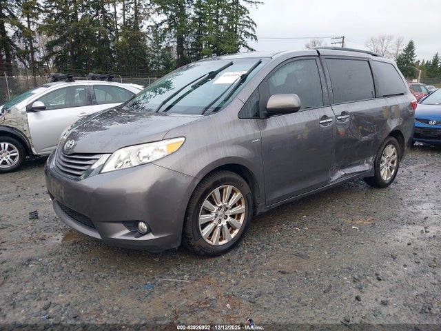 Toyota Sienna Xle 7 Passenger 2017 5TDDZ3DC0HS146808 Image 2