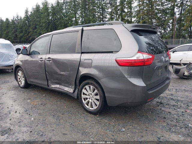 Toyota Sienna Xle 7 Passenger 2017 5TDDZ3DC0HS146808 Image 3