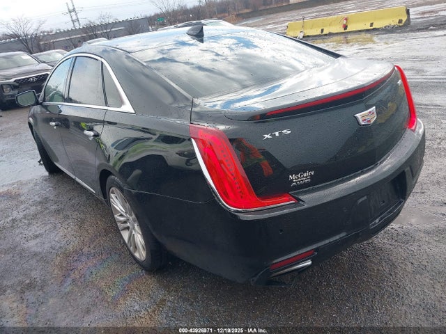 2018 CADILLAC XTS 2G61N5S32J9122217 Photo 2